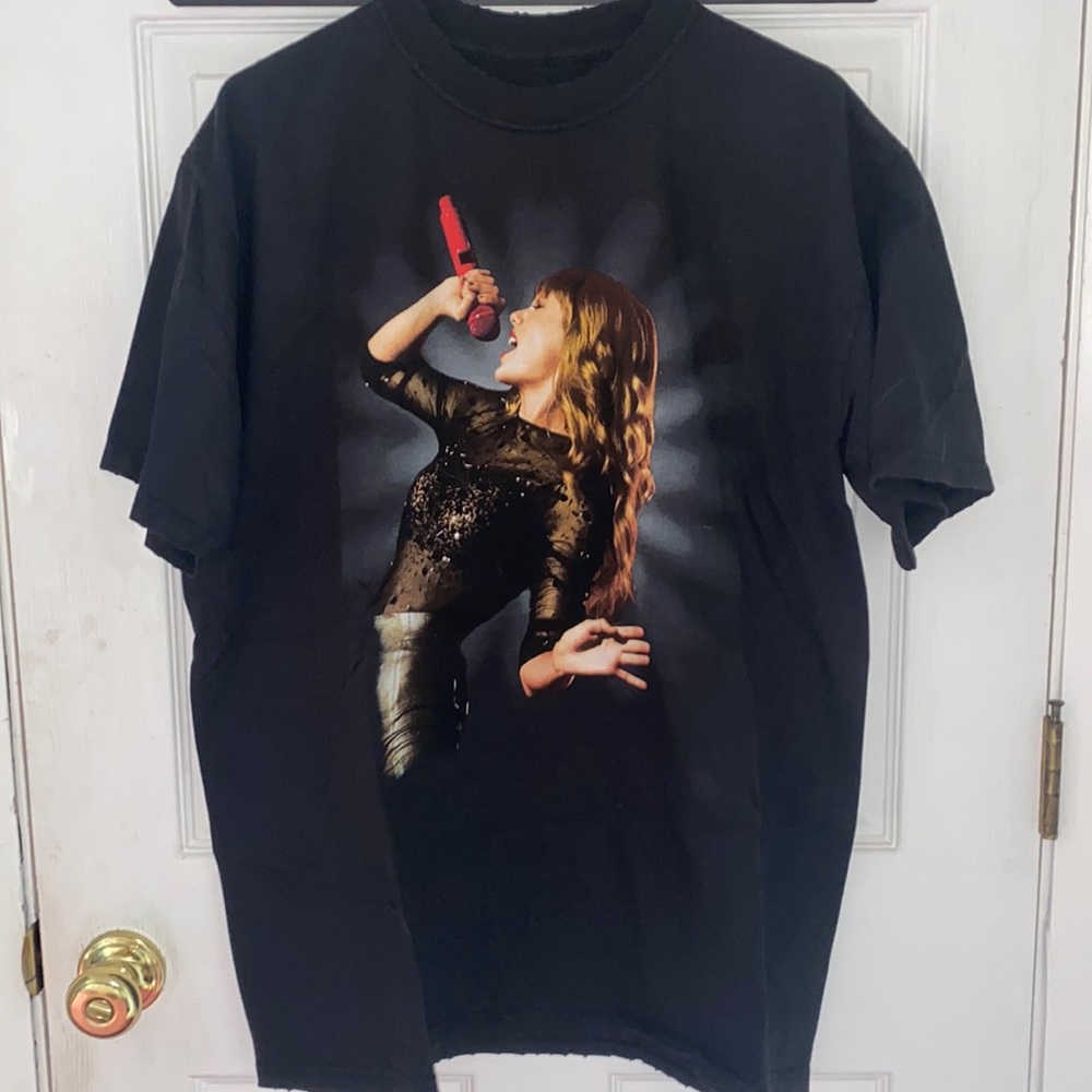 Red (Taylors Version) shirt